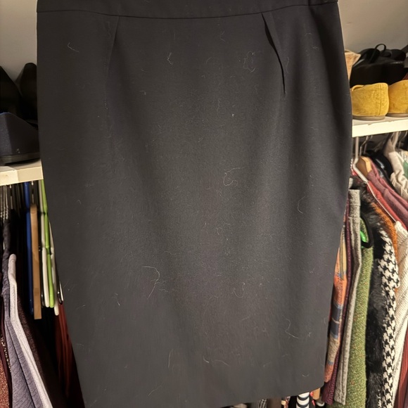 Victoria's Secret Dresses & Skirts - Victoria's Secret Classic Black Pencil Skirt